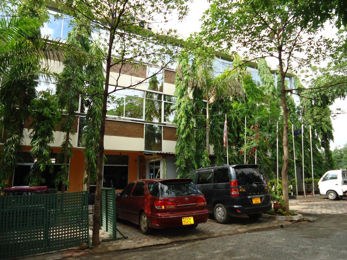 Snow View Hotel Boma la Ngombe Exterior photo